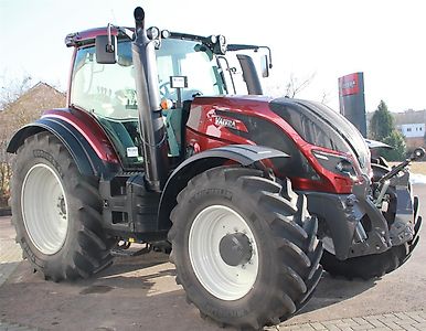 Valtra T174eA Miete möglich ab 23,90 € / Betriebsstunde